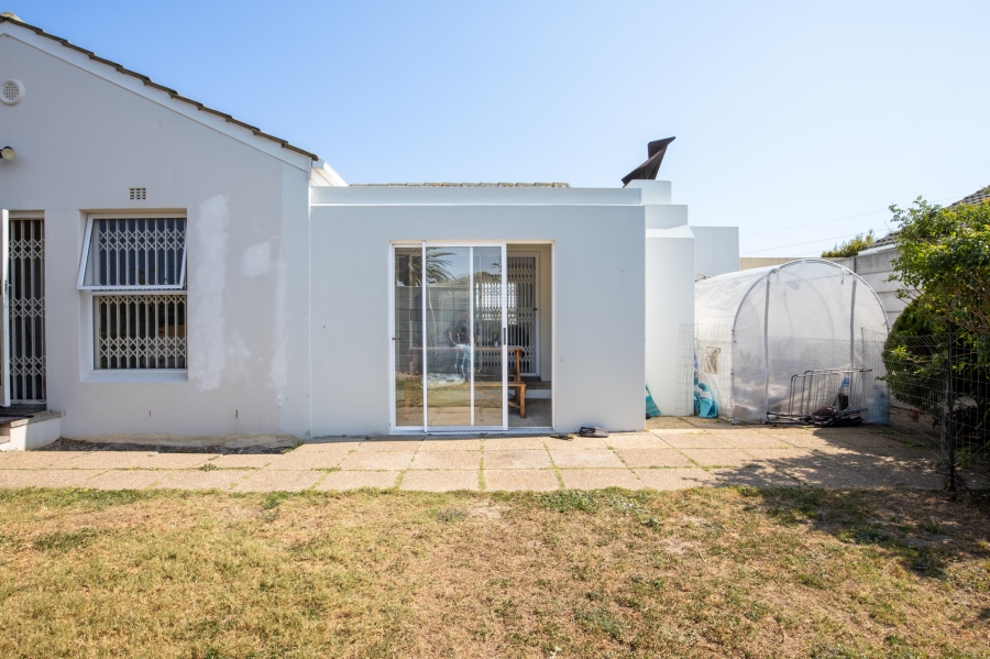 3 Bedroom Property for Sale in Sunningdale Western Cape